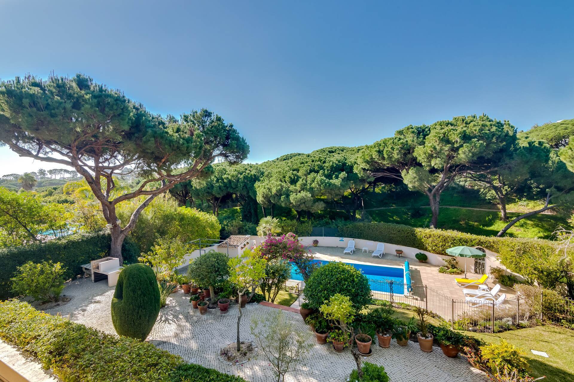 Aileniz Vale Do Lobo Resort, Algarve Villa 1050'deki Lüks Özel Villanızdaki Özel Havuza Bayılacak