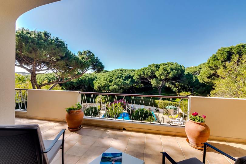 Aileniz Vale Do Lobo Resort, Algarve Villa 1050'deki Lüks Özel Villanızdaki Özel Havuza Bayılacak