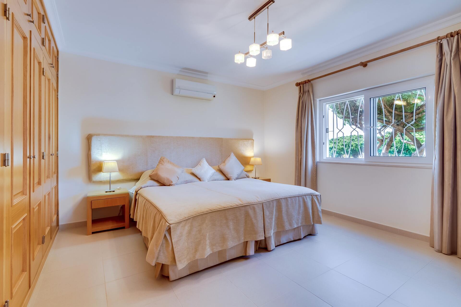 Aileniz Vale Do Lobo Resort, Algarve Villa 1050'deki Lüks Özel Villanızdaki Özel Havuza Bayılacak