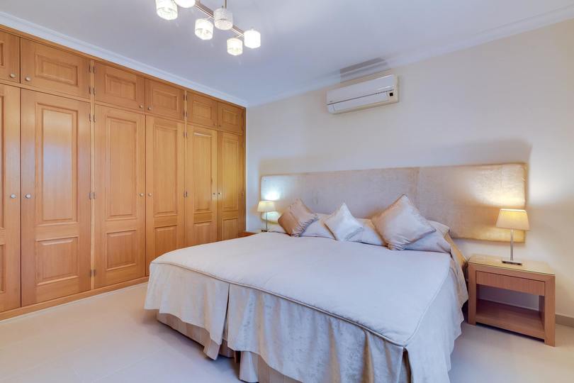 Aileniz Vale Do Lobo Resort, Algarve Villa 1050'deki Lüks Özel Villanızdaki Özel Havuza Bayılacak