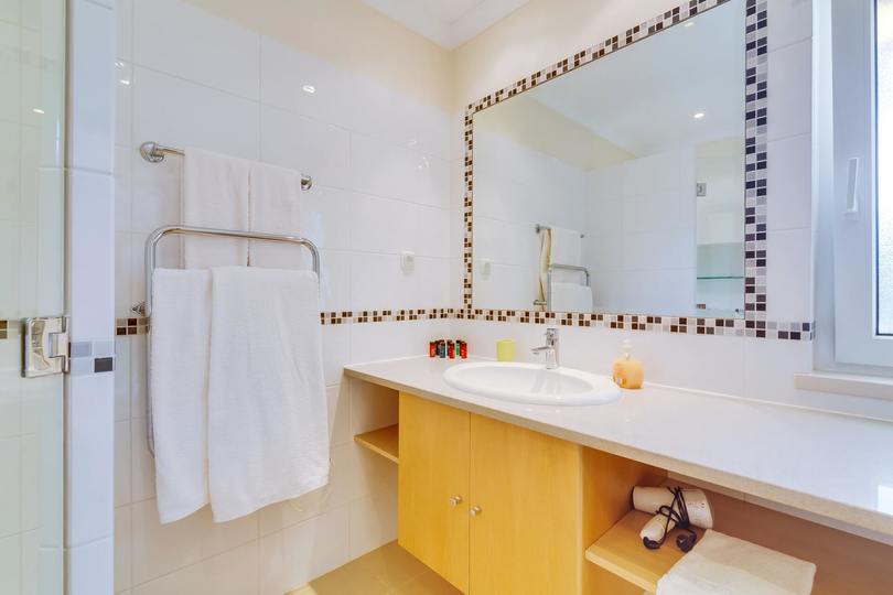 Aileniz Vale Do Lobo Resort, Algarve Villa 1050'deki Lüks Özel Villanızdaki Özel Havuza Bayılacak