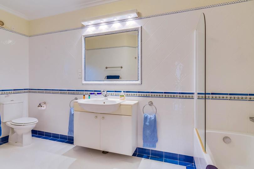 Aileniz Vale Do Lobo Resort, Algarve Villa 1050'deki Lüks Özel Villanızdaki Özel Havuza Bayılacak