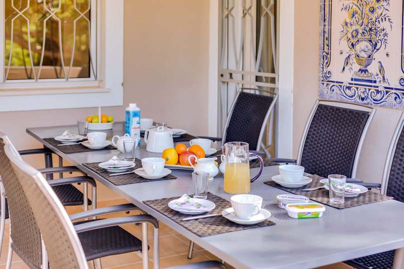Aileniz Vale Do Lobo Resort, Algarve Villa 1050'deki Lüks Özel Villanızdaki Özel Havuza Bayılacak