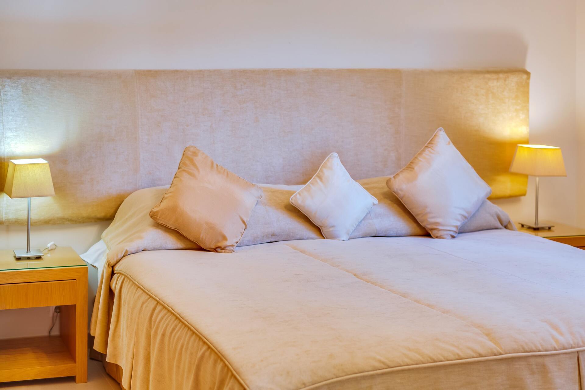 Aileniz Vale Do Lobo Resort, Algarve Villa 1050'deki Lüks Özel Villanızdaki Özel Havuza Bayılacak
