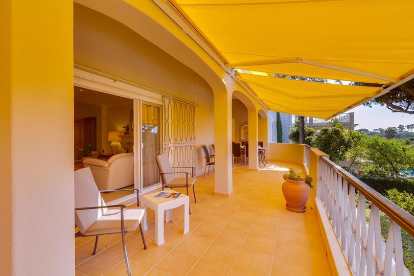 Aileniz Vale Do Lobo Resort, Algarve Villa 1050'deki Lüks Özel Villanızdaki Özel Havuza Bayılacak