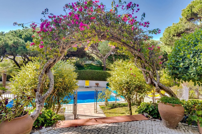 Aileniz Vale Do Lobo Resort, Algarve Villa 1050'deki Lüks Özel Villanızdaki Özel Havuza Bayılacak