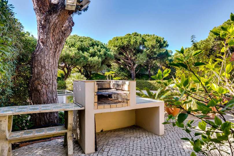 Aileniz Vale Do Lobo Resort, Algarve Villa 1050'deki Lüks Özel Villanızdaki Özel Havuza Bayılacak
