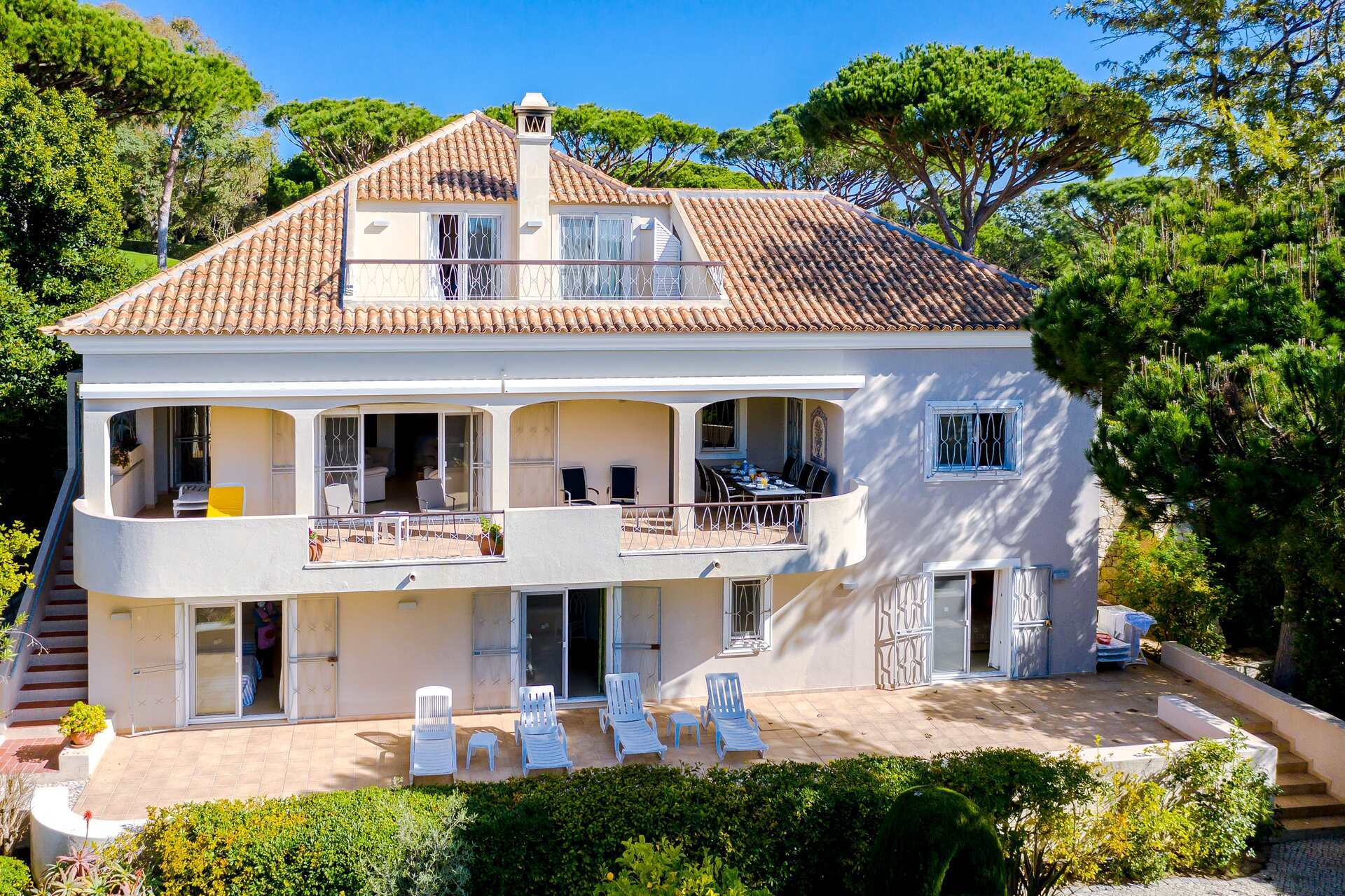 Aileniz Vale Do Lobo Resort, Algarve Villa 1050'deki Lüks Özel Villanızdaki Özel Havuza Bayılacak