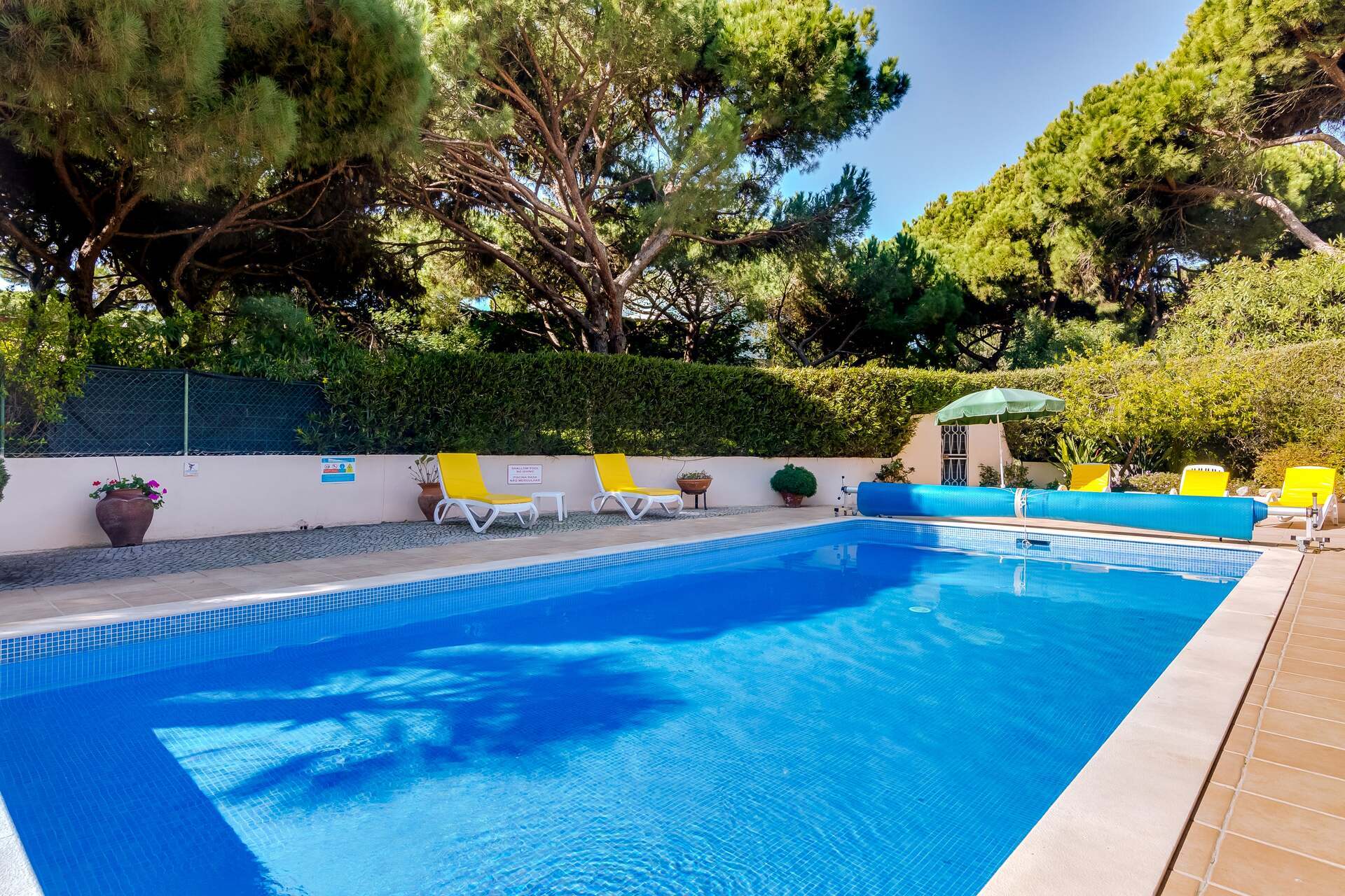 Aileniz Vale Do Lobo Resort, Algarve Villa 1050'deki Lüks Özel Villanızdaki Özel Havuza Bayılacak
