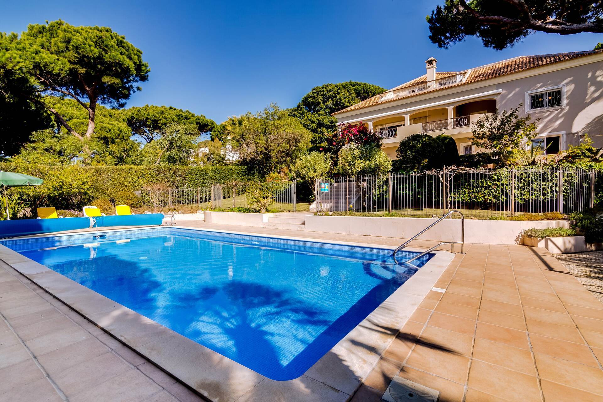Aileniz Vale Do Lobo Resort, Algarve Villa 1050'deki Lüks Özel Villanızdaki Özel Havuza Bayılacak