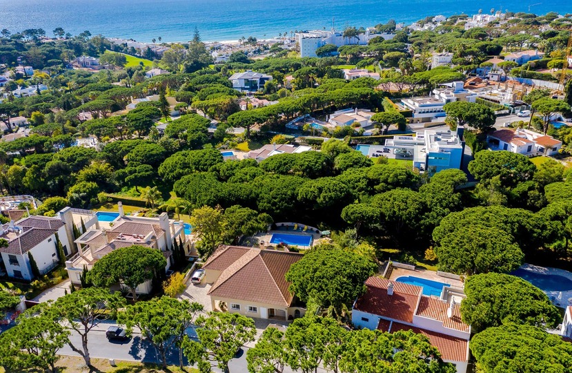 Aileniz Vale Do Lobo Resort, Algarve Villa 1050'deki Lüks Özel Villanızdaki Özel Havuza Bayılacak