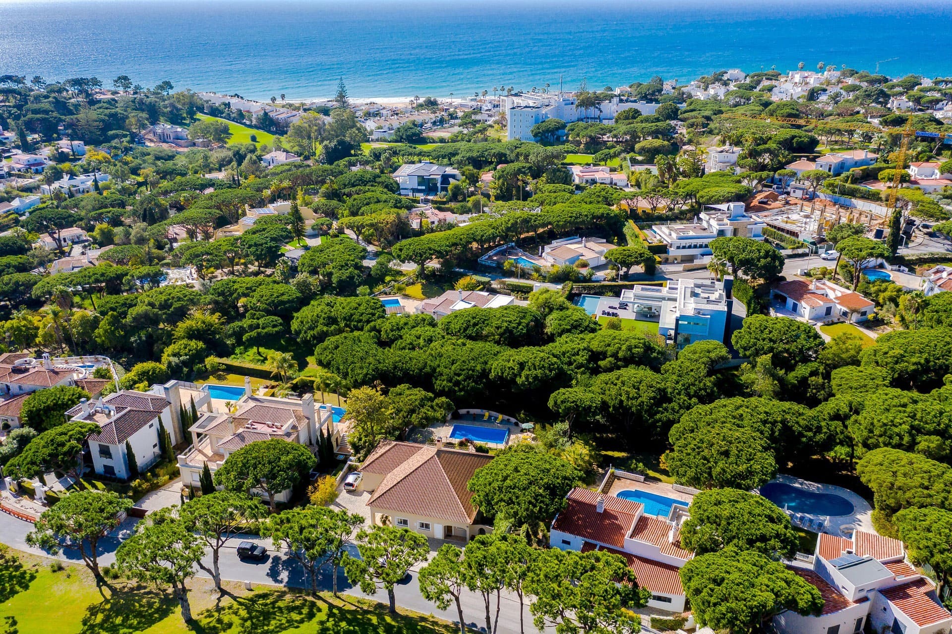 Aileniz Vale Do Lobo Resort, Algarve Villa 1050'deki Lüks Özel Villanızdaki Özel Havuza Bayılacak