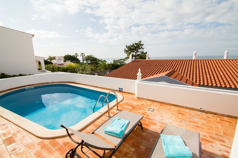 Faro, Vale Do Lobo'daki güzel villanızda (Villa 1053) özel havuzunuzun kenarında dinlendiğinizi hayal edin.