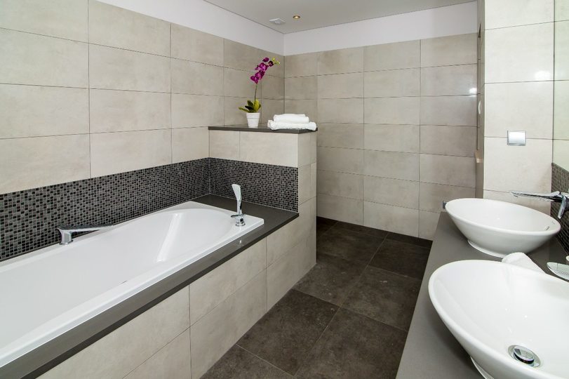 Faro, Vale Do Lobo'daki güzel villanızda (Villa 1053) özel havuzunuzun kenarında dinlendiğinizi hayal edin.