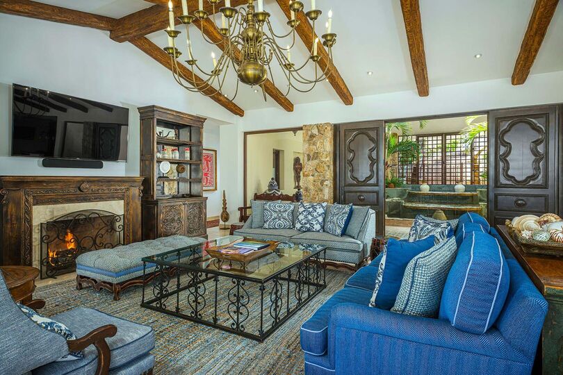 Hayalinizdeki Cabo San Lucas Tatil Villasını Kiralayın ve 2 Özel Havuzunuzdan Biri olan Cabo San Lucas Villa 1005'in Yanında Dinlenmeyi Dört gözle Bekleyin