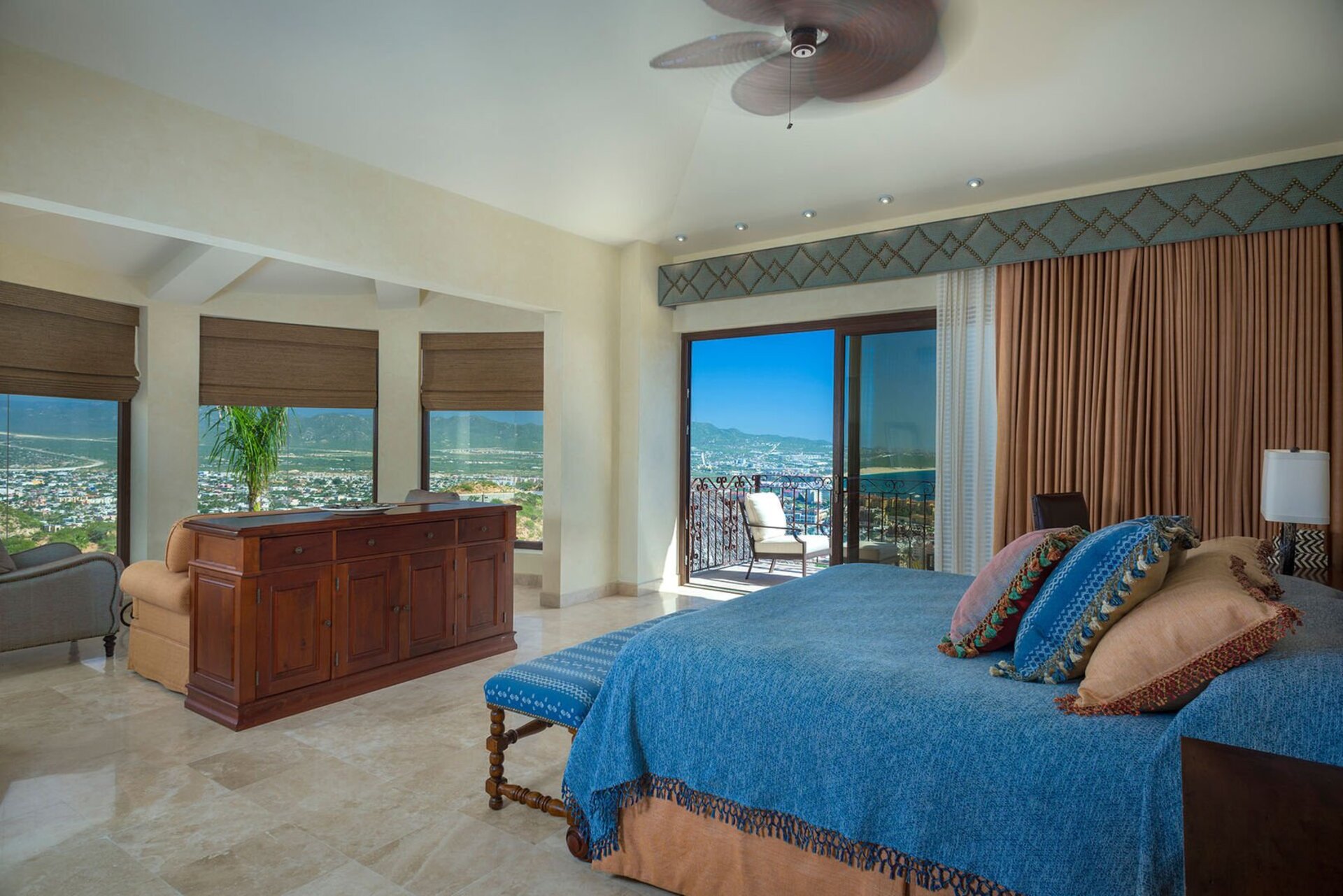 Hayalinizdeki Cabo San Lucas Tatil Villasını Kiralayın ve 2 Özel Havuzunuzdan Biri olan Cabo San Lucas Villa 1005'in Yanında Dinlenmeyi Dört gözle Bekleyin