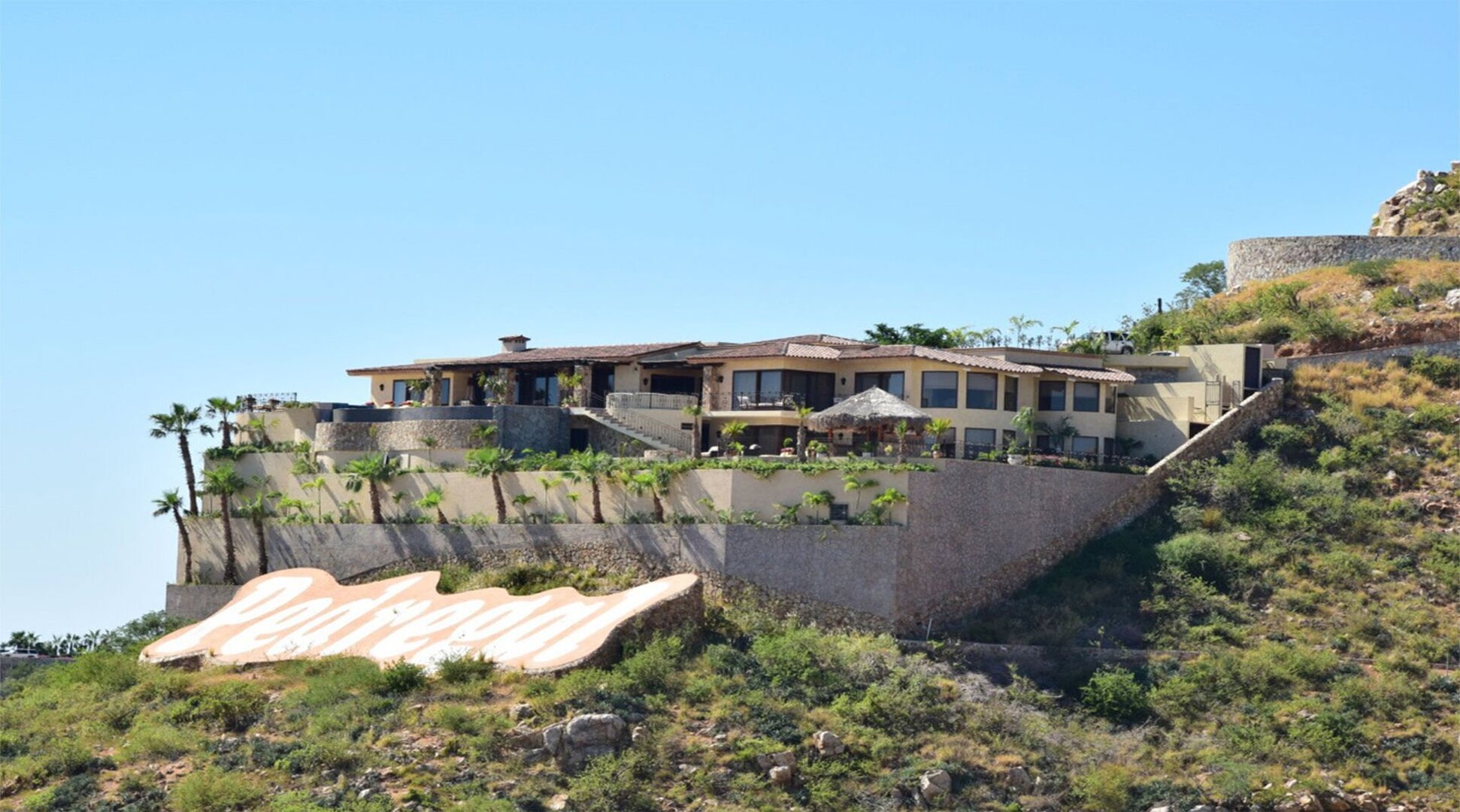 Hayalinizdeki Cabo San Lucas Tatil Villasını Kiralayın ve 2 Özel Havuzunuzdan Biri olan Cabo San Lucas Villa 1005'in Yanında Dinlenmeyi Dört gözle Bekleyin