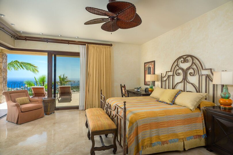 Hayalinizdeki Cabo San Lucas Tatil Villasını Kiralayın ve 2 Özel Havuzunuzdan Biri olan Cabo San Lucas Villa 1005'in Yanında Dinlenmeyi Dört gözle Bekleyin