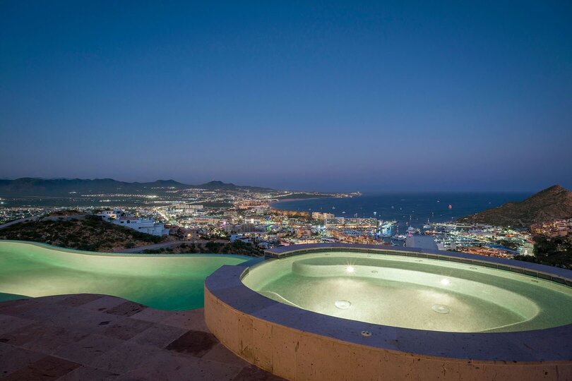 Hayalinizdeki Cabo San Lucas Tatil Villasını Kiralayın ve 2 Özel Havuzunuzdan Biri olan Cabo San Lucas Villa 1005'in Yanında Dinlenmeyi Dört gözle Bekleyin