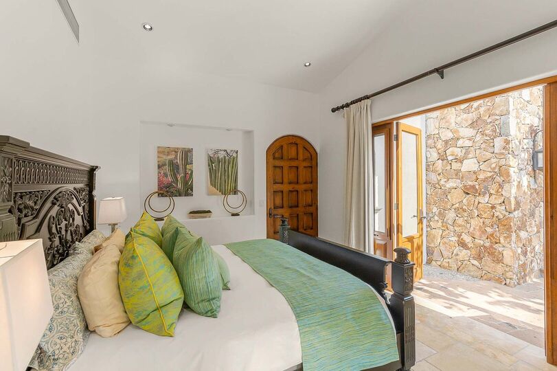 San José'de Lüks 5 Yıldızlı Villa: Havuz ve Plaj Keyfi!