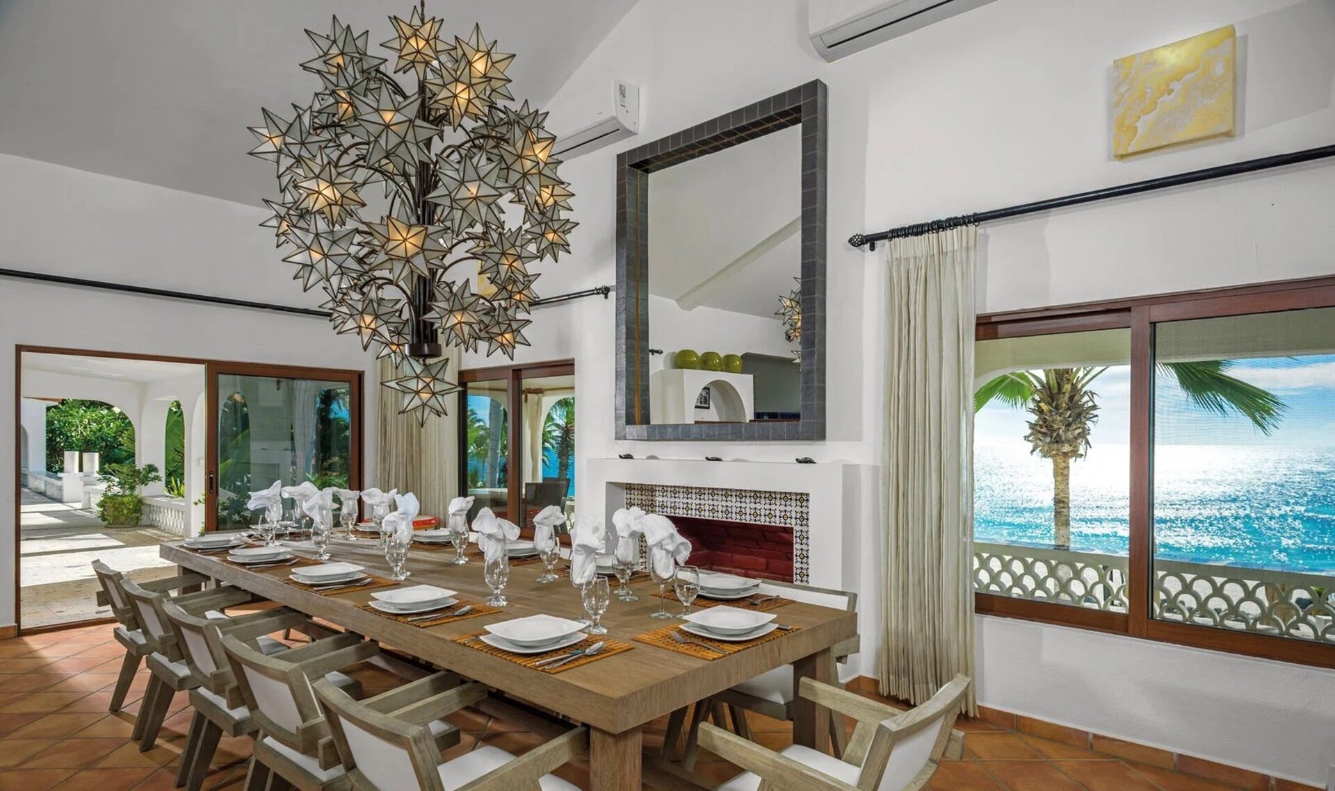 Ailenizin San Jose del Cabo Villa 1009'daki Başlıca Gezilecek Yerlere Yakın Lüks Bir Tatil Villası Kiraladığını Hayal Edin