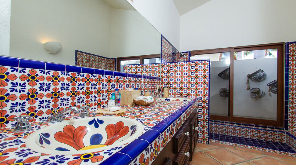 Ailenizin San Jose del Cabo Villa 1009'daki Başlıca Gezilecek Yerlere Yakın Lüks Bir Tatil Villası Kiraladığını Hayal Edin