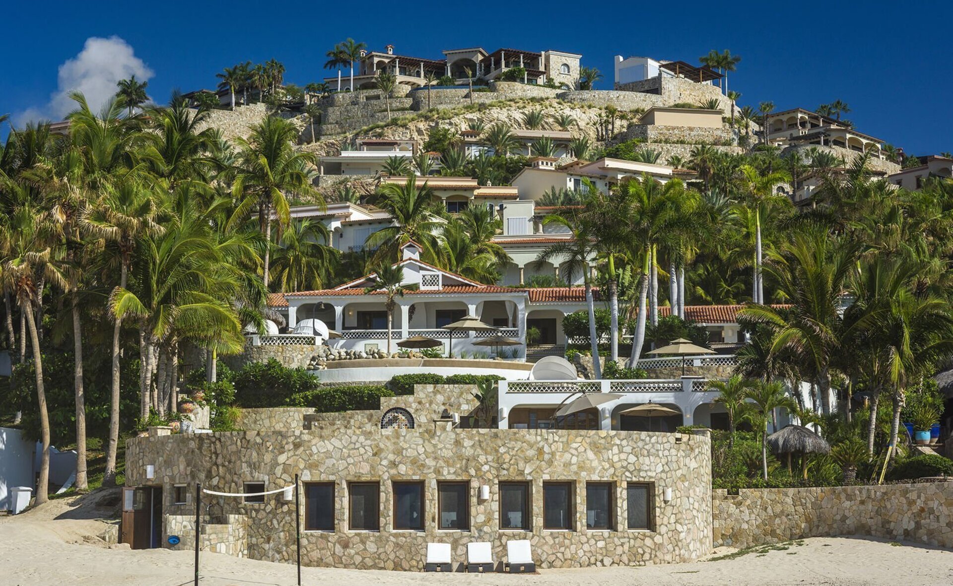 Ailenizin San Jose del Cabo Villa 1009'daki Başlıca Gezilecek Yerlere Yakın Lüks Bir Tatil Villası Kiraladığını Hayal Edin