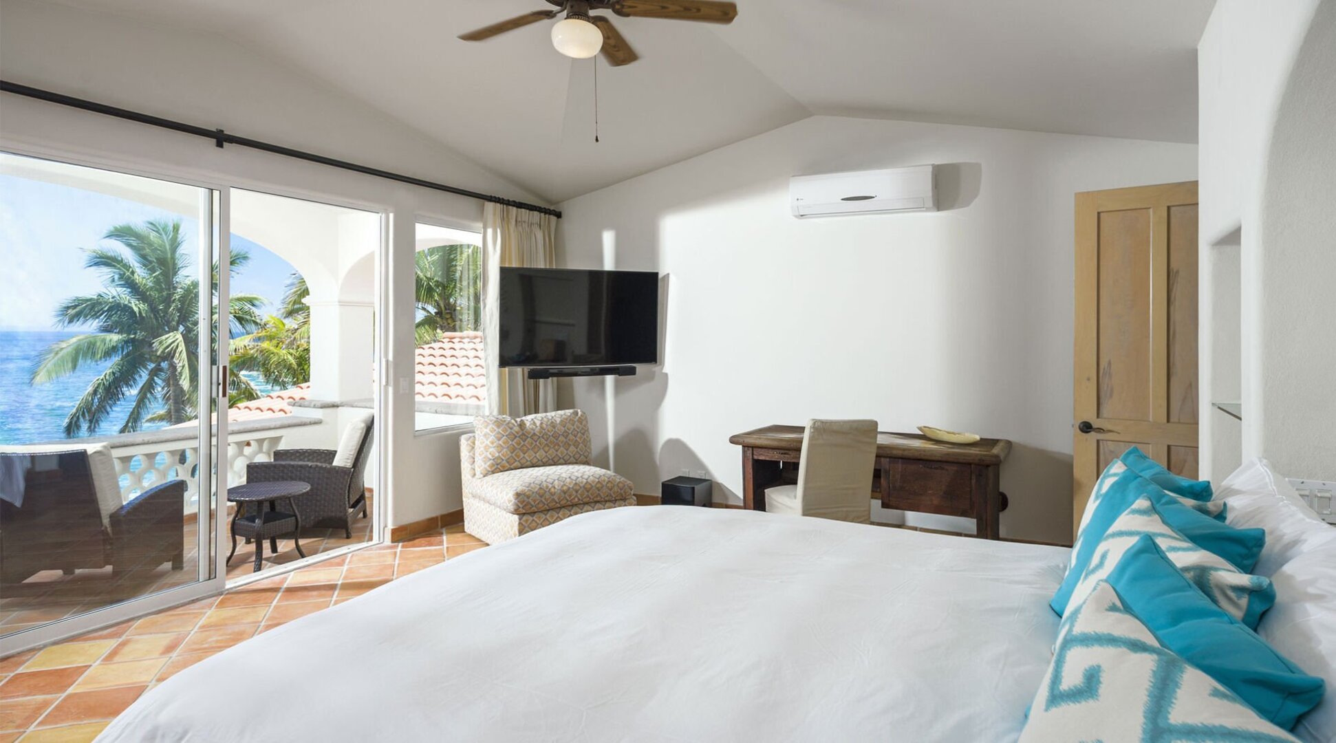 Ailenizin San José del Cabo'nun Başlıca Gezilecek Yerlerine Yakın Bir Lüks Tatil Villası Kiraladığını Hayal Edin, San Jose del Cabo Villa 1010