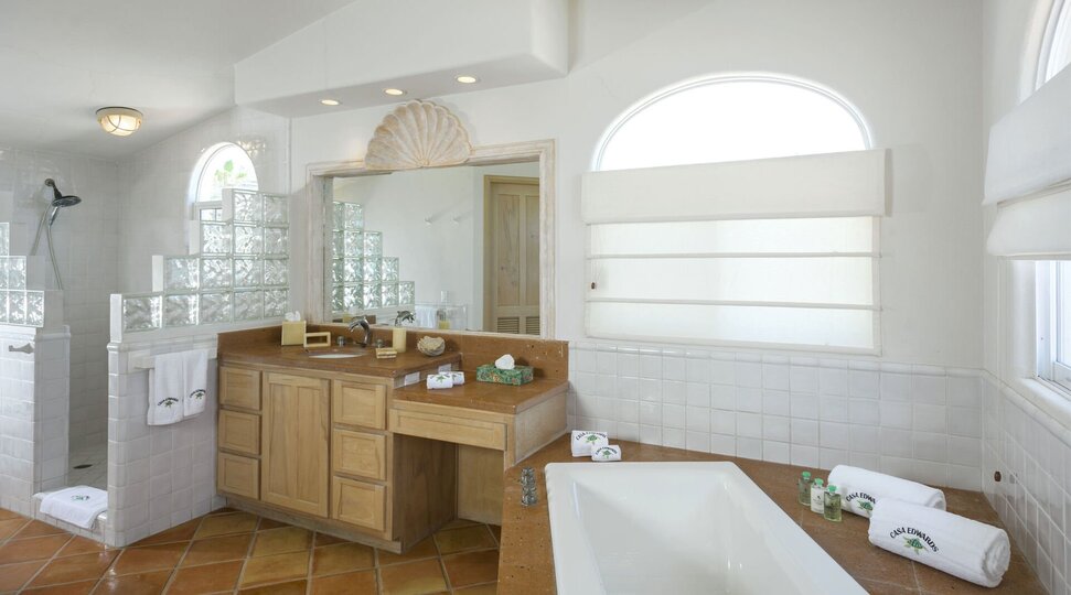 Ailenizin San José del Cabo'nun Başlıca Gezilecek Yerlerine Yakın Bir Lüks Tatil Villası Kiraladığını Hayal Edin, San Jose del Cabo Villa 1010