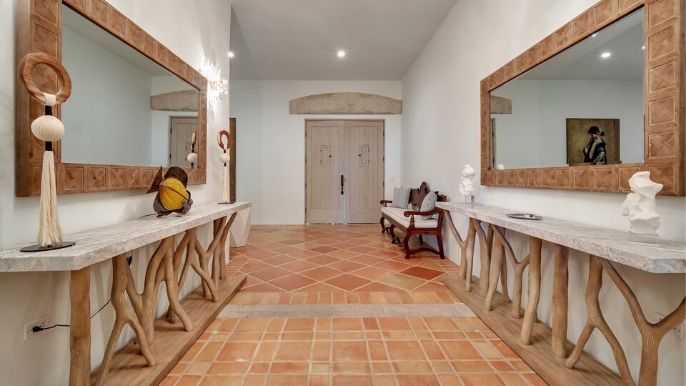 Cabo San Lucas Villa 1028'de, özel havuzunuzun kenarında en sevdiğiniz kitabı okuyarak rahatladığınızı hayal edin.