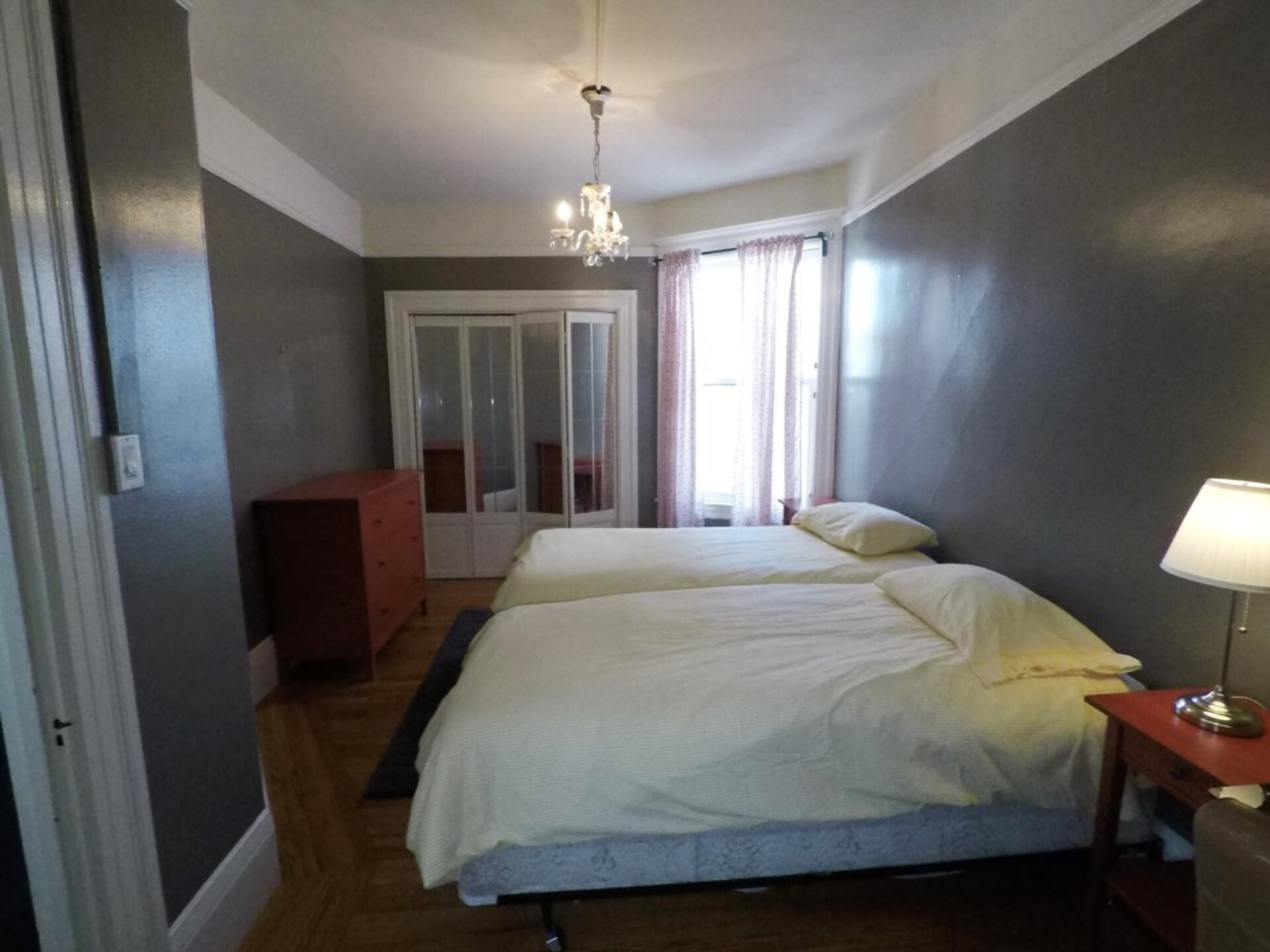 Muhteşem Manzaralara Sahip En İyi 2 Yatak Odalı Ev, San Francisco Daire 1007