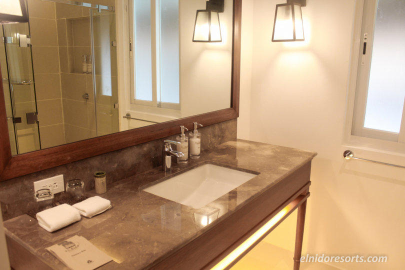 Apulit Island Resort, El Nido Cottage 1002'de Deniz Manzaralı Güzel 5 Yıldızlı Loft Water Cottage