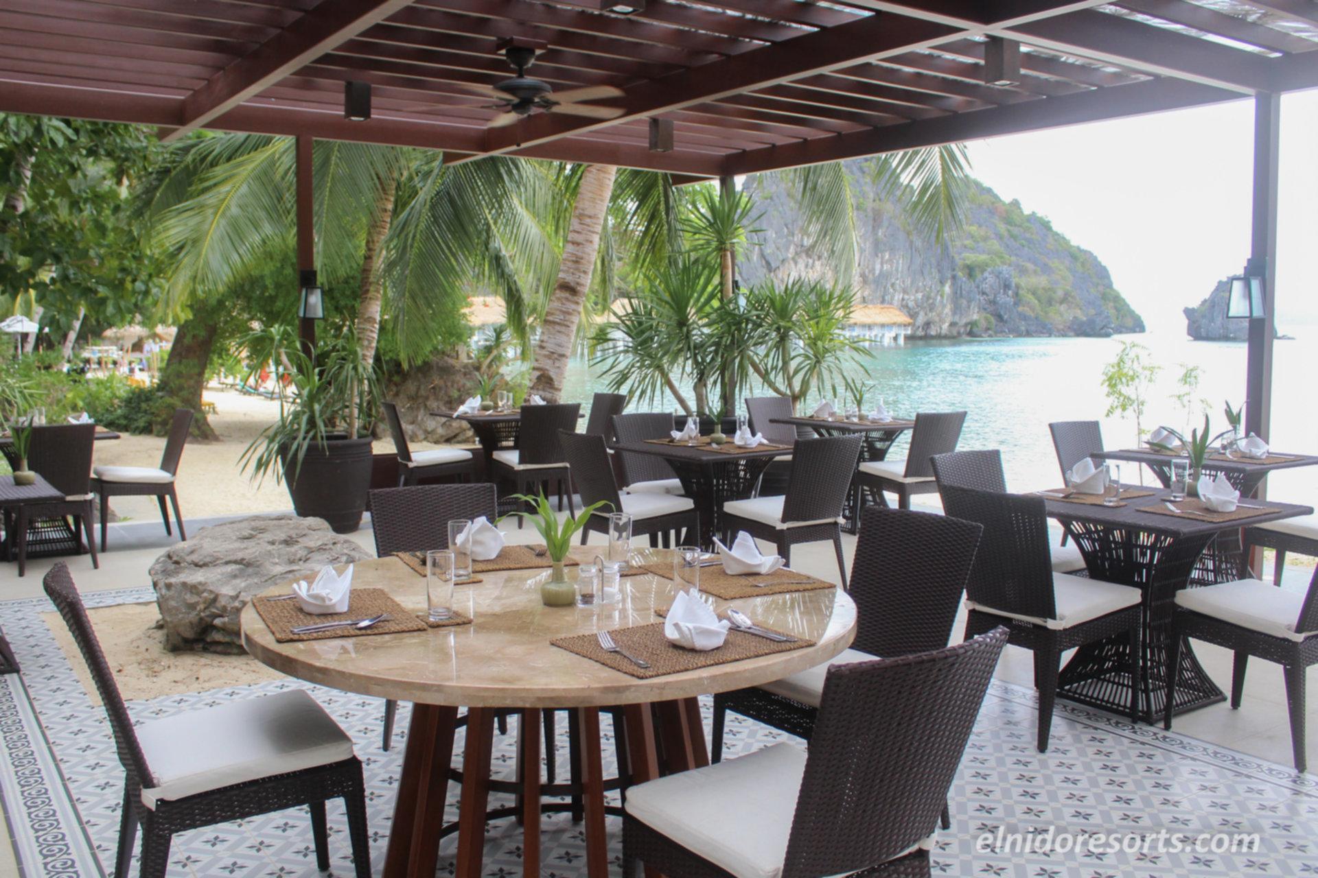 Apulit Island Resort, El Nido Cottage 1002'de Deniz Manzaralı Güzel 5 Yıldızlı Loft Water Cottage
