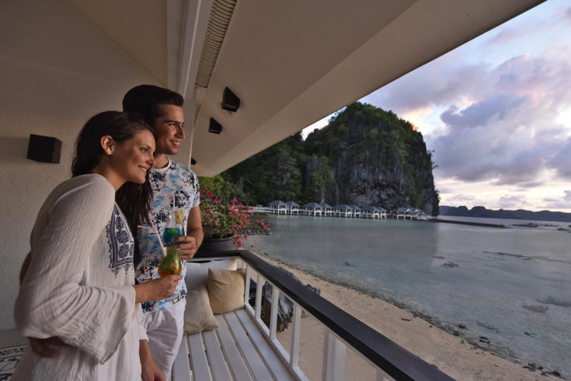 Lagen Island Resort'ta Muhteşem Manzaralara Sahip Özel Su Kır Evi, El Nido Kır Evi 1009