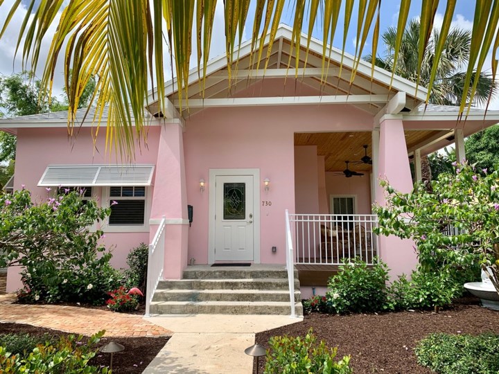 Resim Bu Güzel Palm Beach Vahasını Kiralama, West Palm Beach Villa 1856
