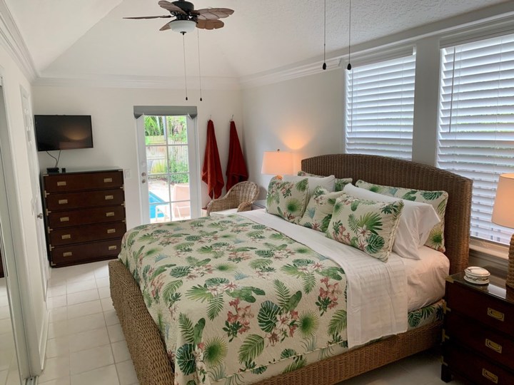 Resim Bu Güzel Palm Beach Vahasını Kiralama, West Palm Beach Villa 1856