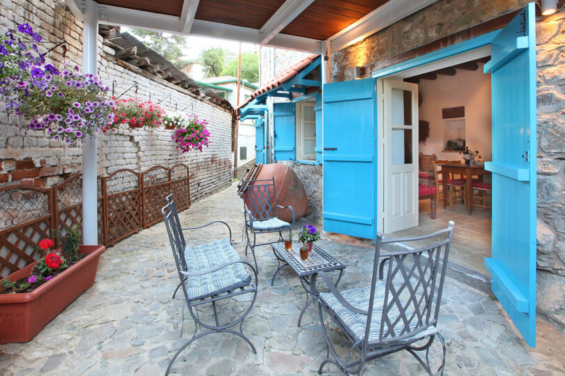 Ailenizin Bu Geleneksel Taş Kulübeyi Kiraladığını Düşünün, Lefkoşa Kır Evi 1003