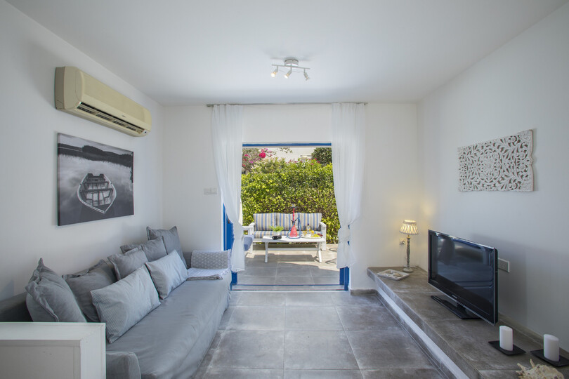 Ailenizin Bu Lüks Villayı İncir Ağacı Koyu'na birkaç dakika uzaklıkta, Protaras Villa 1426'da Kiraladığını Hayal Edin