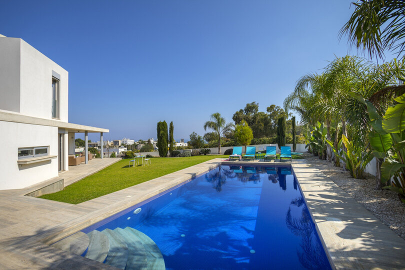 Ailenizin Bu Lüks Çağdaş Tarz Villayı Kiraladığını Hayal Edin, Protaras Villa 1429