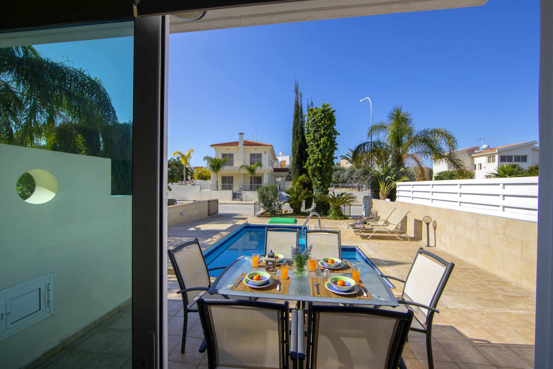 Siz ve Aileniz, Protaras Villa 1430, İncir Ağacı Koyu yakınlarındaki bu 5 Yıldızlı Özel Havuzlu Villaya Bayılacaksınız