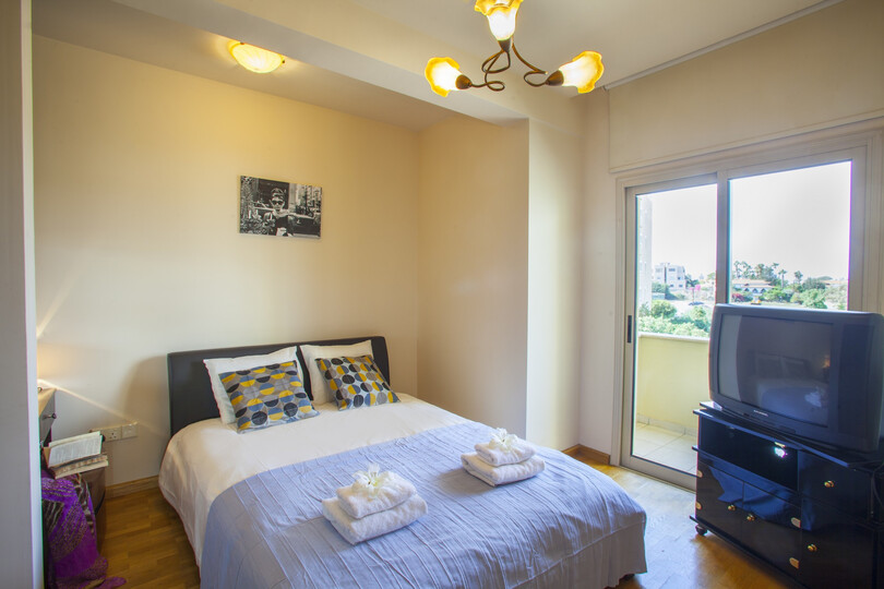 Kendinizi ve Ailenizi Plaja Dakikalar Mesafede Bu Mükemmel Tatil Dairesini Kiraladığınızı Hayal Edin, Larnaka Apartmanı 1390