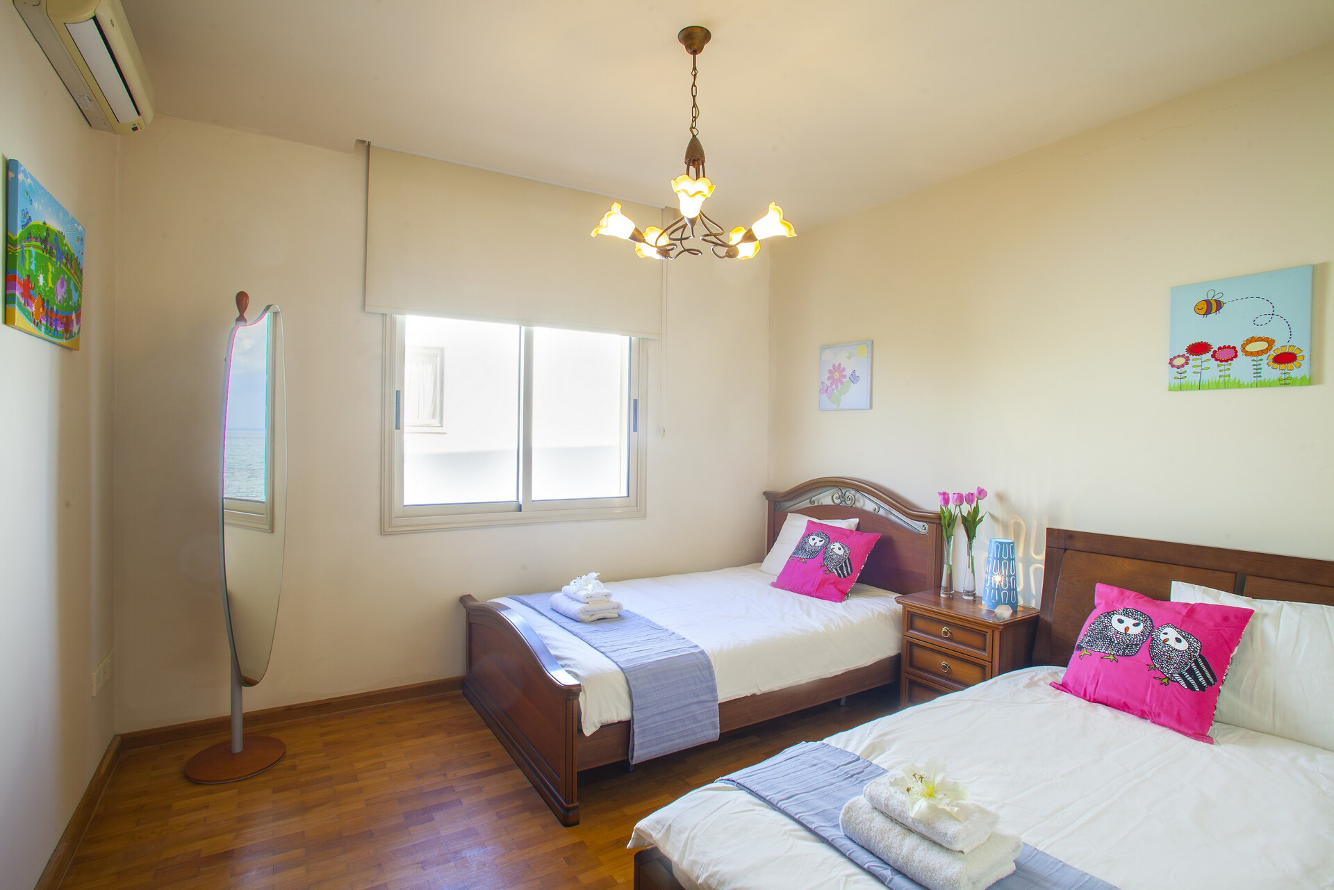 Kendinizi ve Ailenizi Plaja Dakikalar Mesafede Bu Mükemmel Tatil Dairesini Kiraladığınızı Hayal Edin, Larnaka Apartmanı 1390