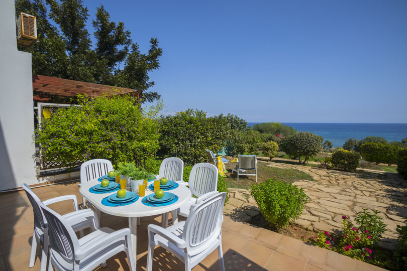 Siz ve Ailenizin bu sahildeki Evi, Protaras Apartman Dairesi 1450'yi kiraladığınızı hayal edin