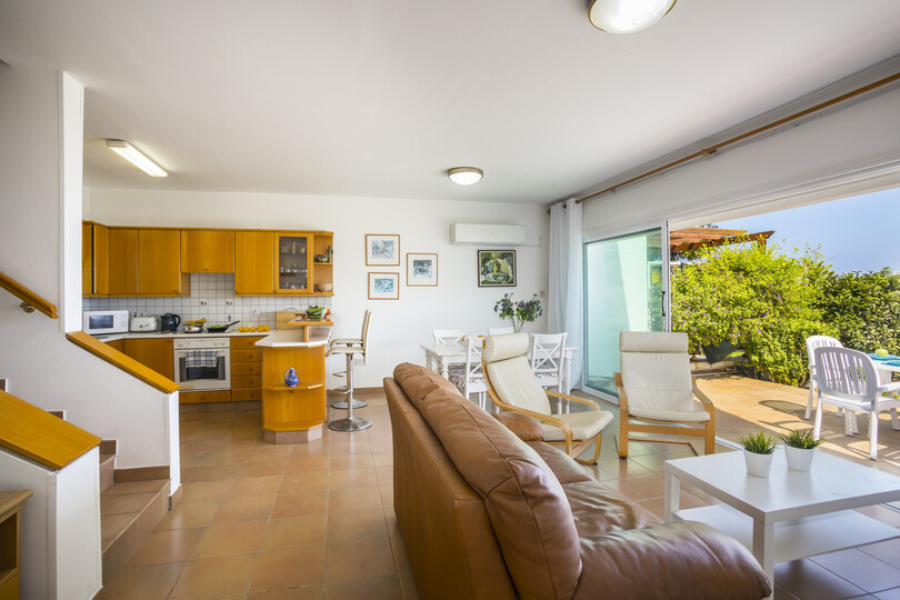 Siz ve Ailenizin bu sahildeki Evi, Protaras Apartman Dairesi 1450'yi kiraladığınızı hayal edin