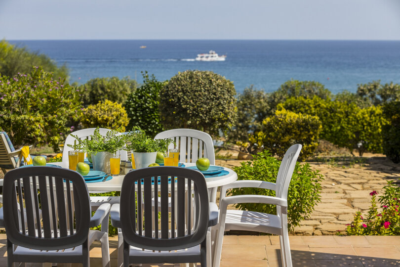 Siz ve Ailenizin bu sahildeki Evi, Protaras Apartman Dairesi 1450'yi kiraladığınızı hayal edin