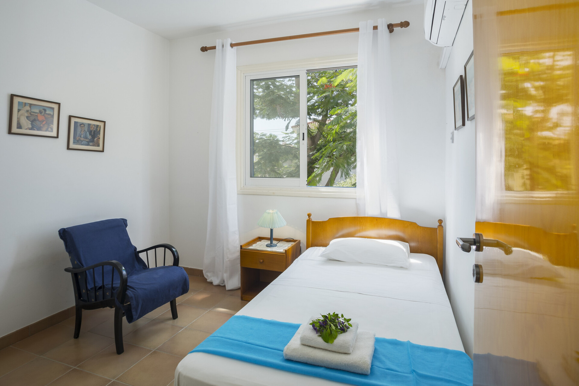 Siz ve Ailenizin bu sahildeki Evi, Protaras Apartman Dairesi 1450'yi kiraladığınızı hayal edin