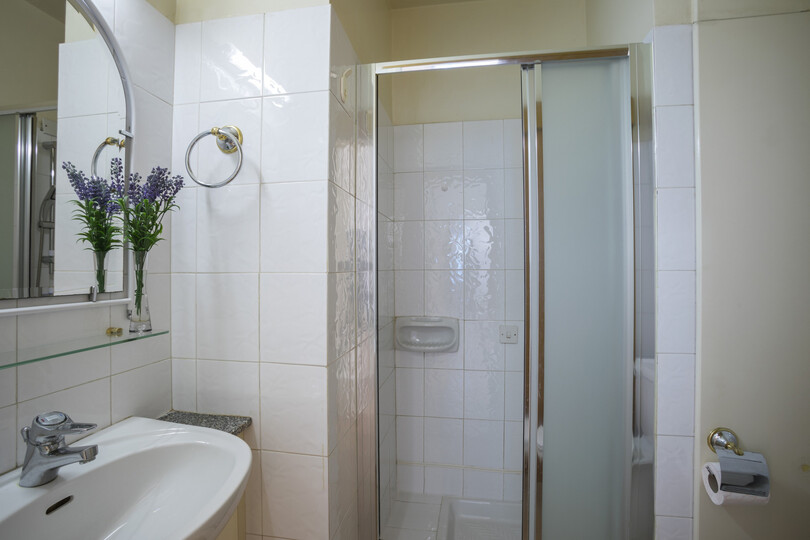 Siz ve Ailenizin bu sahildeki Evi, Protaras Apartman Dairesi 1450'yi kiraladığınızı hayal edin