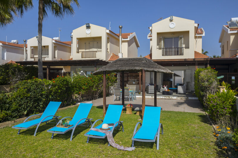 Sahilde Lüks 3 Yatak Odalı Villanızı Kiralamak İçin En İyi Kılavuz, Larnaka Villa 1394