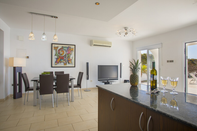 Güzel plajlardan birkaç dakika uzaklıktaki Güzel Tatil Villanız, Ayia Napa Villa 1370