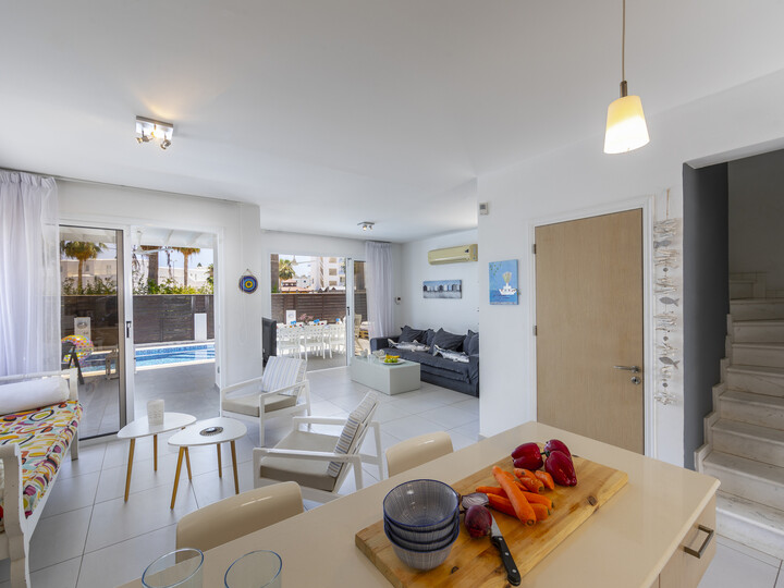 Plaja Yakın Lüks 3 Yatak Odalı Villanızı Kiralamak İçin En İyi Kılavuz, Protaras Villa 1461